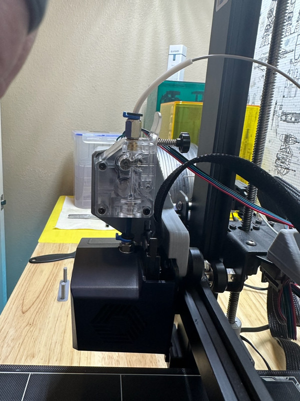 1E57E63B-EF61-4E30-947D-2FF029926995