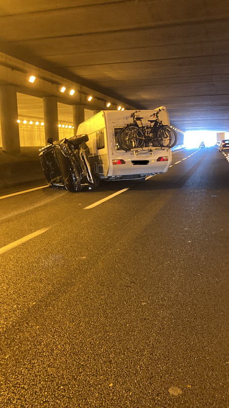 DC19D241-108F-4BD1-BA7D-96B85340A476