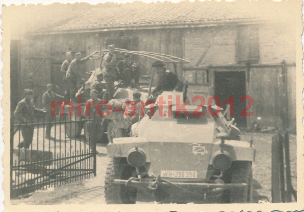 Foto, Wehrmacht, Panzerspähwagen der Panzergrupp