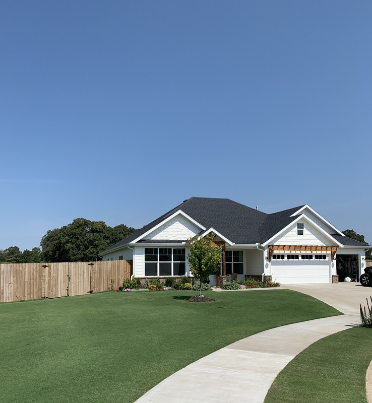 8055D2F0-618B-4D16-83C4-6CC6B3C286C1