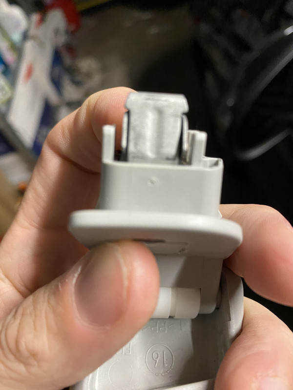 F2BBF99D-EBDF-4CCF-BB9B-1D23667247BB