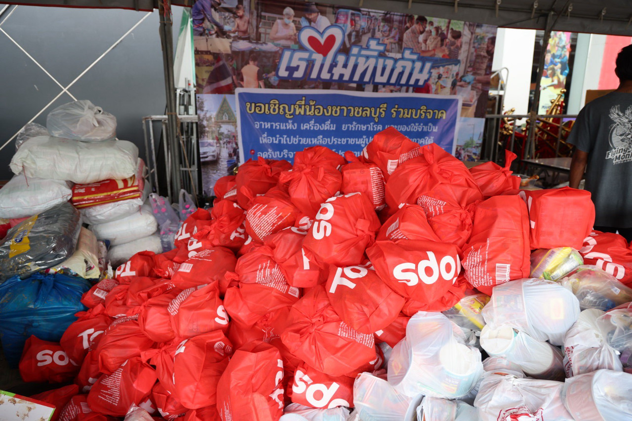 LINE-ALBUM-had-hiy-x-thkph-y68-251127-22-0