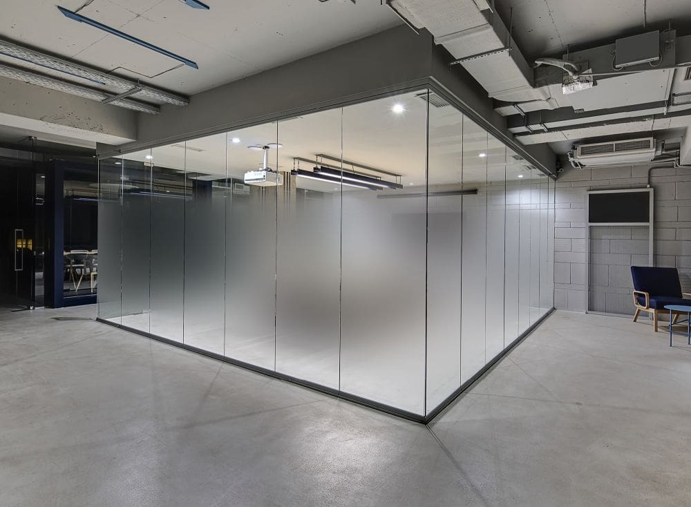 SXJ-0718 TruEtch Dual Gradient – Gradient Window Film. Elevate any space with our SXJ-0718 TruEtch Dual Gradient. Utilizing our proprietary TruEtch…