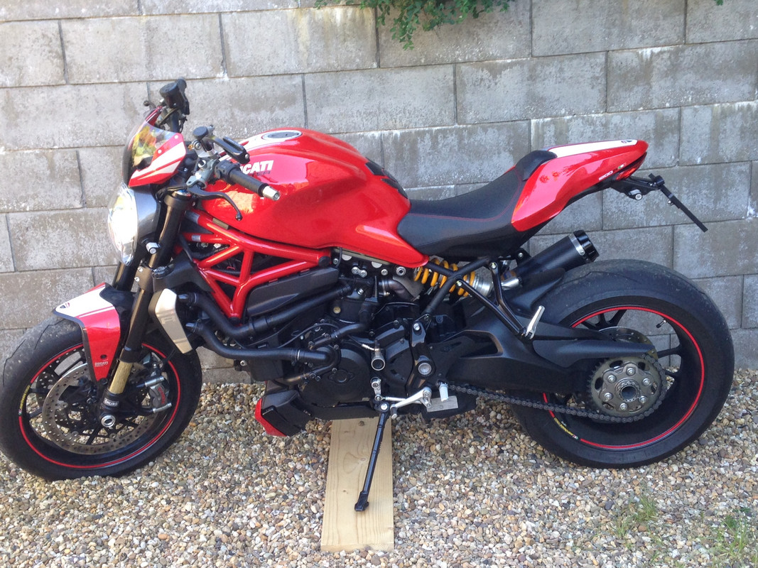 14D3784C-3346-4A0F-9071-2732AA47A302