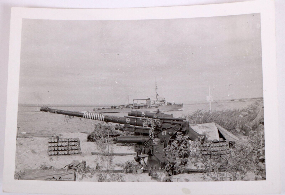 Original WW2 Foto Flak 8,8 cm Abschussringe Westwall Kanalküste Kriegsschiff