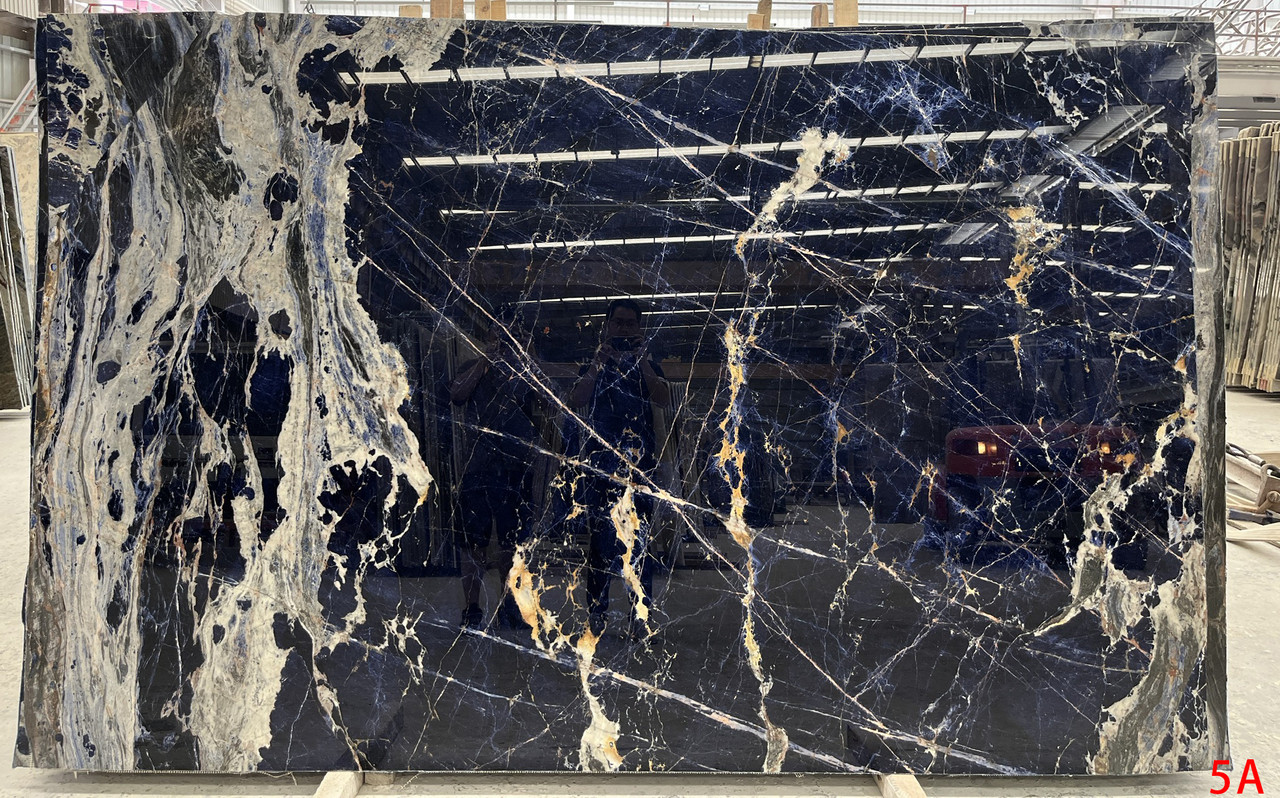 Live Slabs 0491 Sodalite Blue