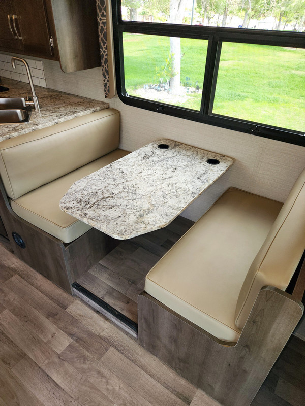 Vehicle thumbnail 16