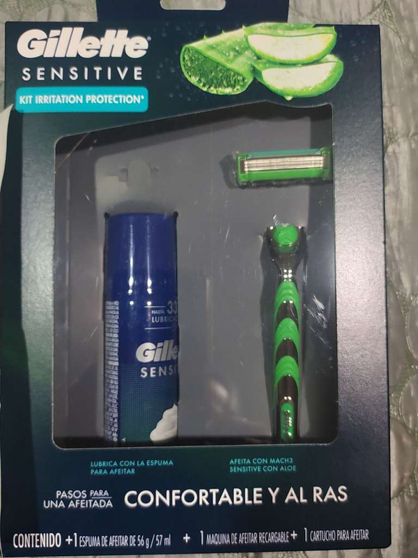 Farmacia Guadalajara: Gillette sensitive + cartucho + espuma 
