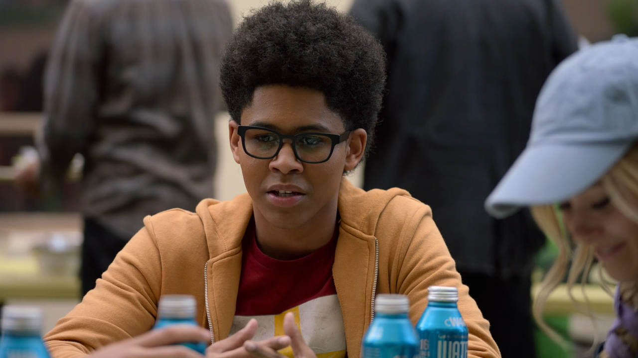 Marvels.Runaways.S02E01.Gimmie.Shelter.ITA.ENG.1080p.AMZN.WEB-DL