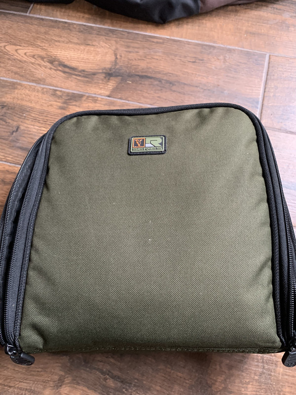 3CA89956-E2C9-4474-A14A-88D667CD07D4