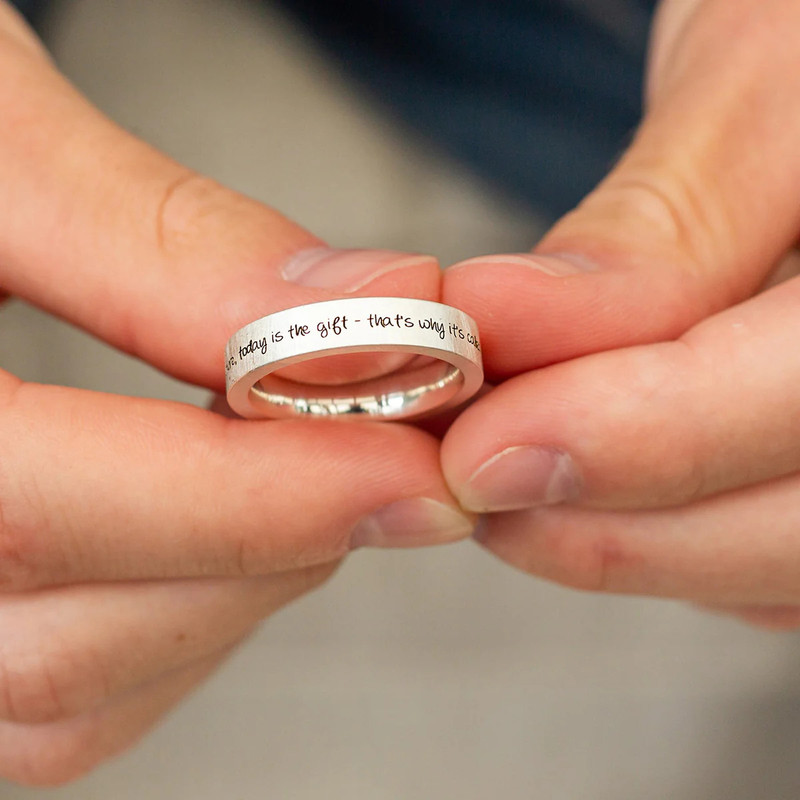 Iconic Engagement Rings Setting Trends For 2024