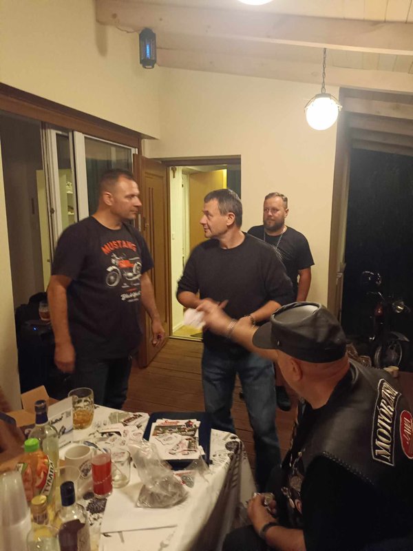 9e0596eb-a277-4725-b746-762461e4f17d