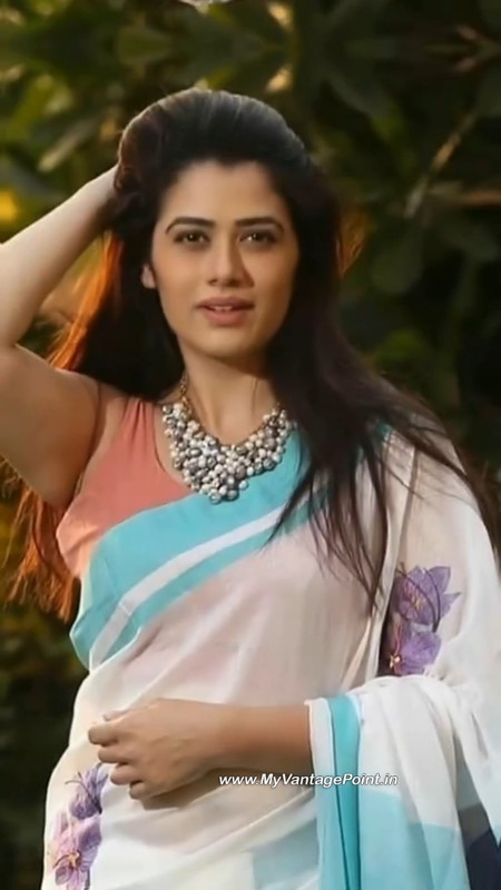 33-Actress-Girija-Oak-Godbole-Photos-Wallpapers-My-Vantage-Point