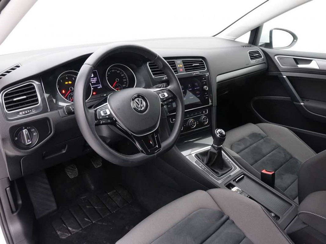 74003881-A063-4389-9845-5C0F2A74103B