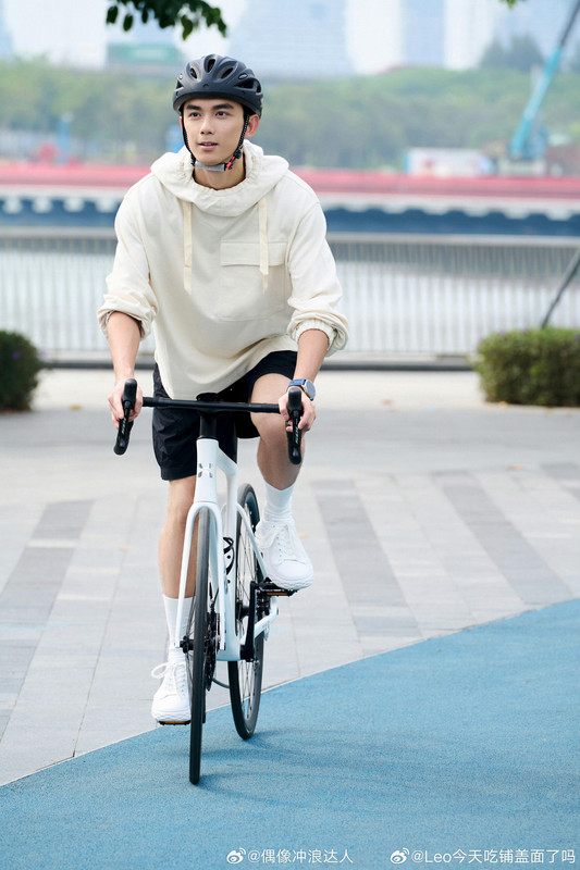 wulei 008Edz UEgy1i6glnydakuj32zt4hqnpd