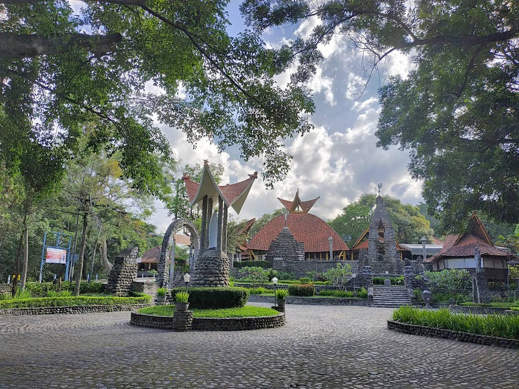 Tempat Wisata Di Simpang Lima