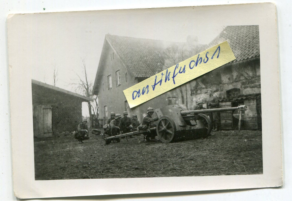 Deutsche Panzer-Jäger mit Langrohr Panzer-Abwehr-Geschütz im 2.WK (2)