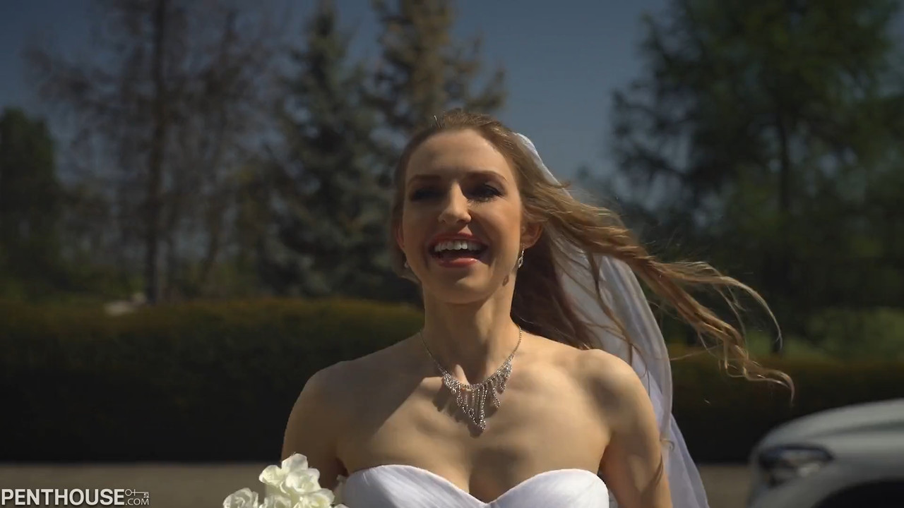 Jayla De Angelis - First Time For Runaway Bride (1080).mp4_snapshot_00.14.000