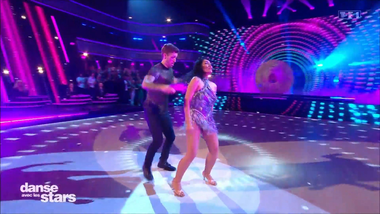 2022-09-09_21_10_TF1_Danse-avec-les-stars.mp4_snapshot_23.13.285