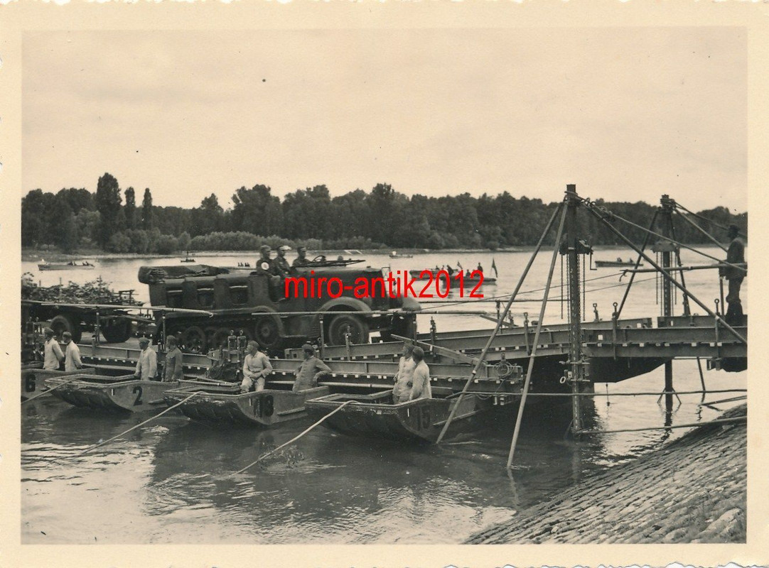 Foto, Uffz. H.Wörlein StabII. Art.Rgt.7, Halbket