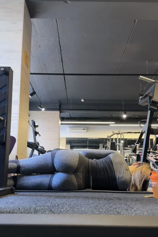 leginassrt456 selfies wildberries ru