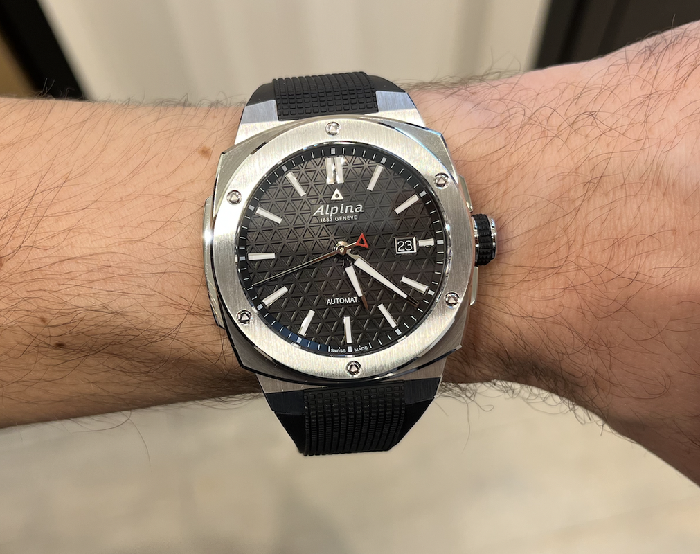 A la recherche d'une 2e montre auto : besoin de conseils - Page 2 Alpiner-Extreme