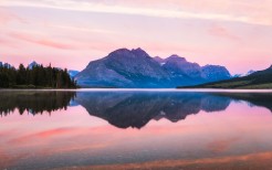 glacier-national-park-landscape-4k-t1.jp