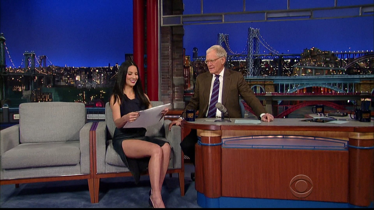 olivia-munn-thigh-show-spectacular-letterman-dec-10-2014-49