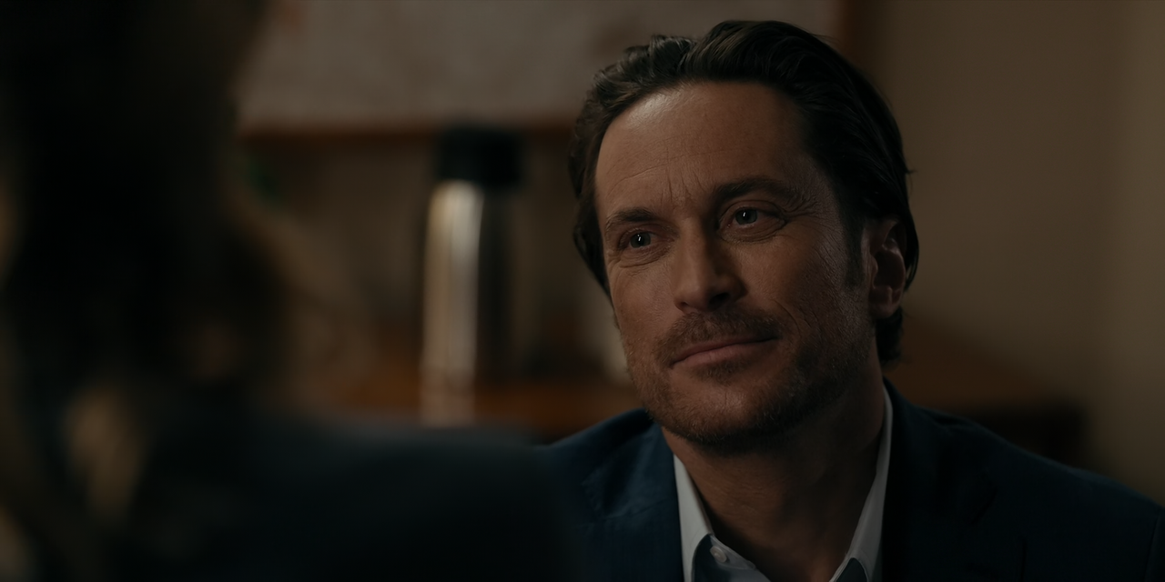 The.Cleaning.Lady.S01E08.Full.On.Gangsta.1080p.10bit.AMZN.WEB-DL.DDP5.1.HEVC-Vyndros.mkv_snapshot_39