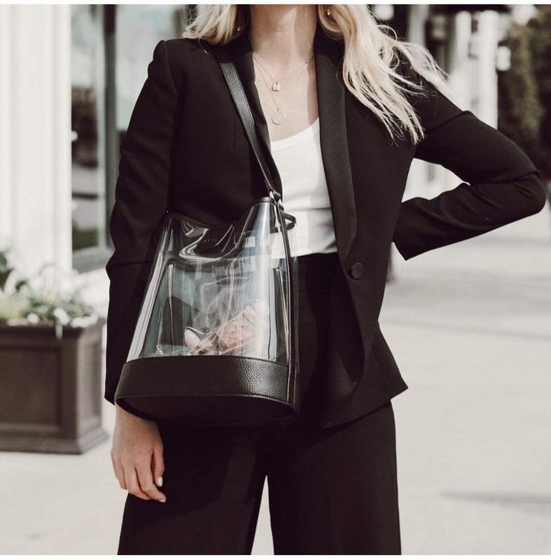 827D2B59-99B4-4796-9904-6B5669C4006C