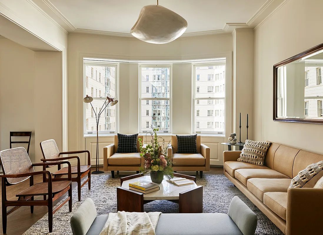 225 W 86th Street #707 property photo 1