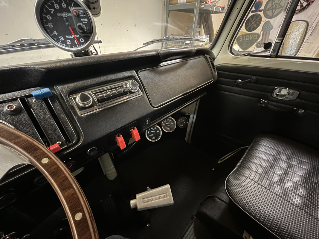 4979B5FC-FB59-4BFC-9841-FDF61EC6FE15