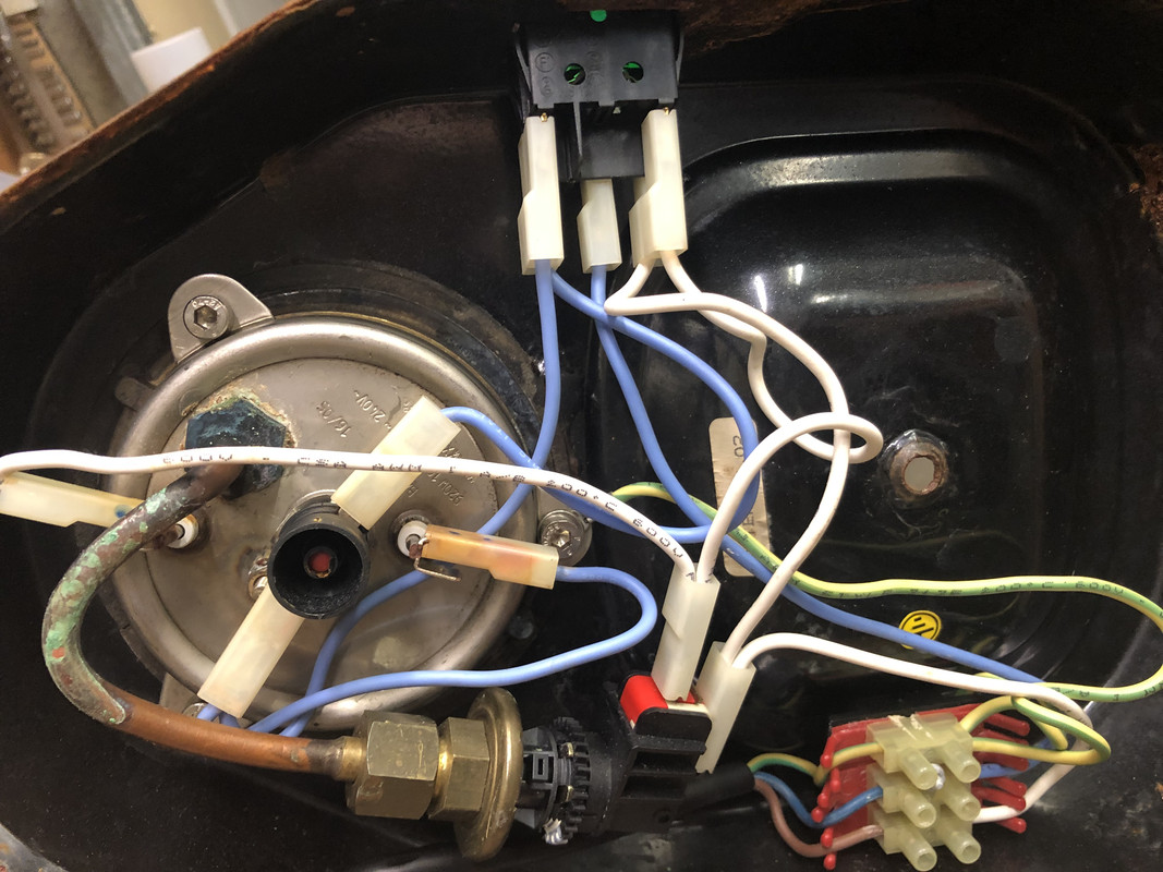 CF09D22F-D2F5-4044-AEA8-773FA5850A85