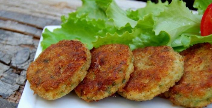Аппетитные котлетки из красной рыбы с сыром (аппетитный, котлетка, рыба, котлеты сыром) Аппетитные котлетки из красной рыбы с сыром