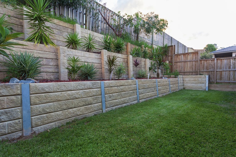 retaining walls,