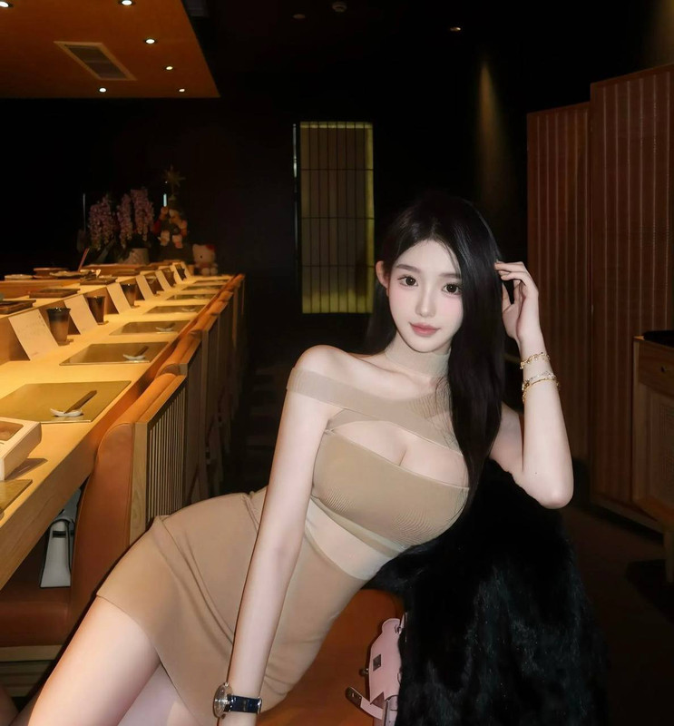 高顏值長腿兼職妹