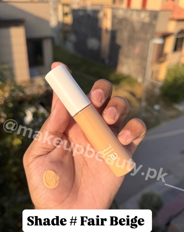 Elf Hydrating Camo Concealer - image 2