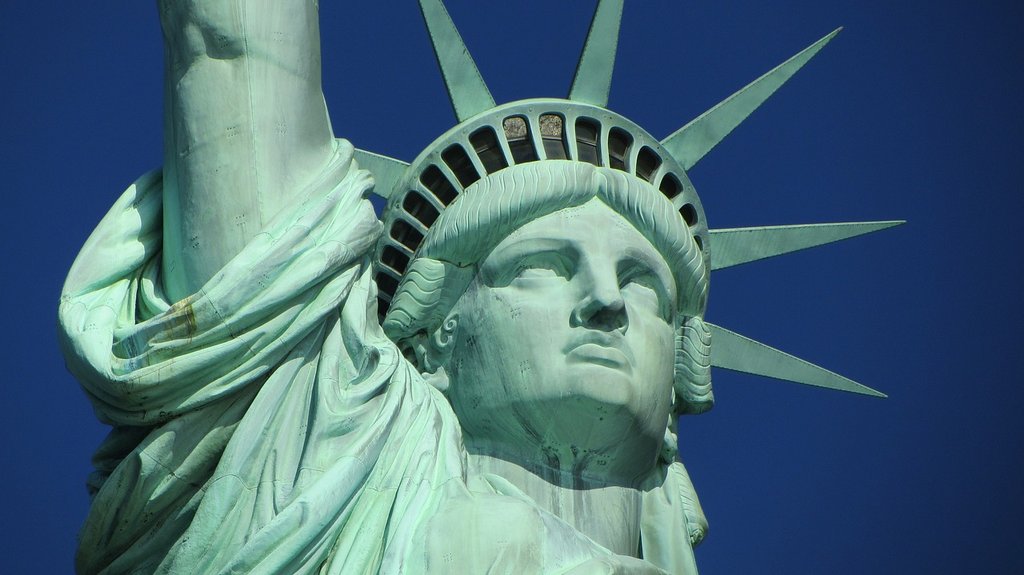 Descubre Nueva York con una tarjeta turística: los mejores beneficios a tu alcance Statue-of-liberty
