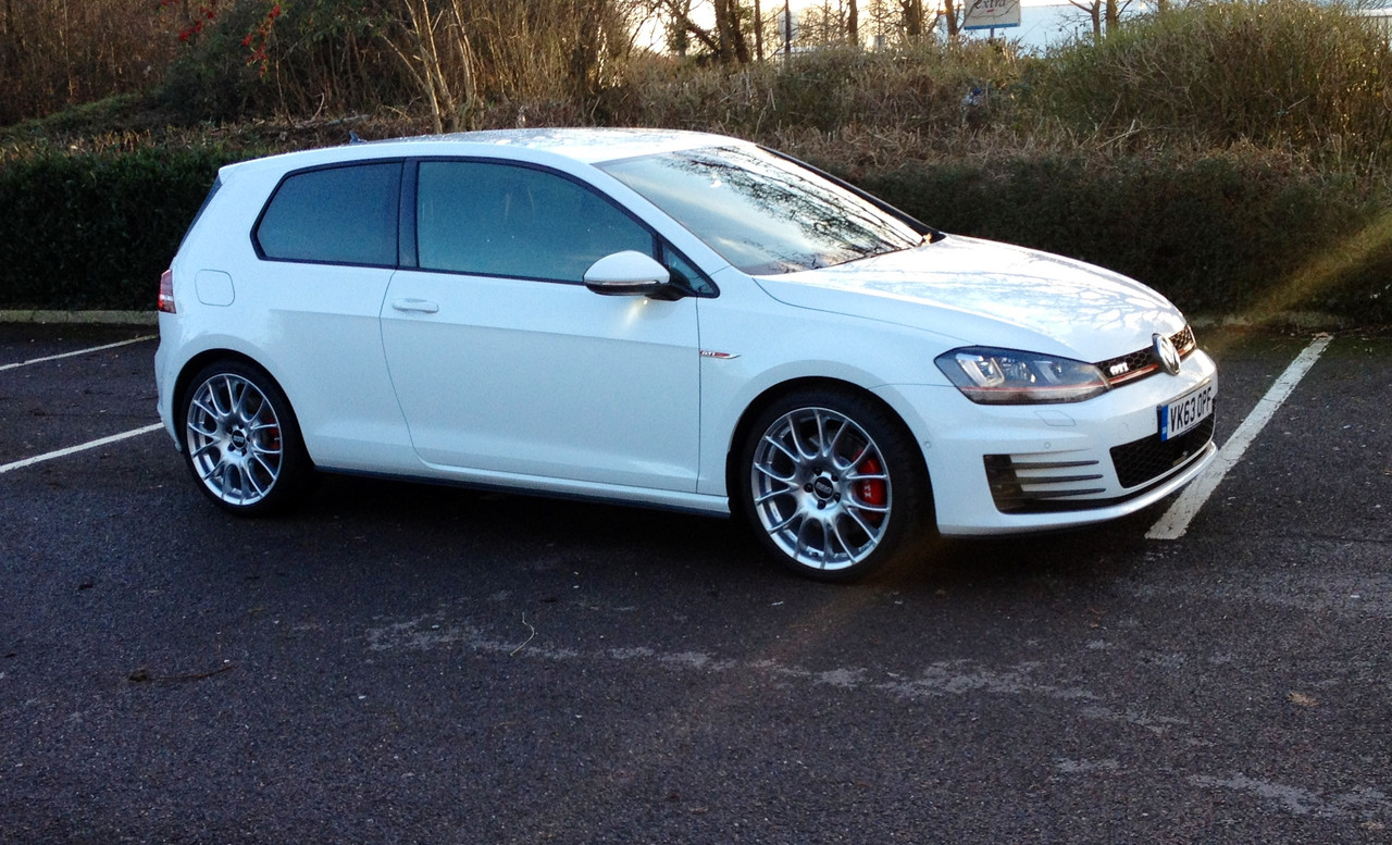 FF9A290D-5C7D-475D-BEA4-9A2BD109AA14