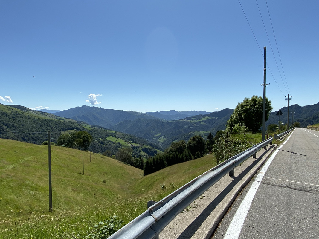 8050163A-3350-43F2-BA32-53301E39018B