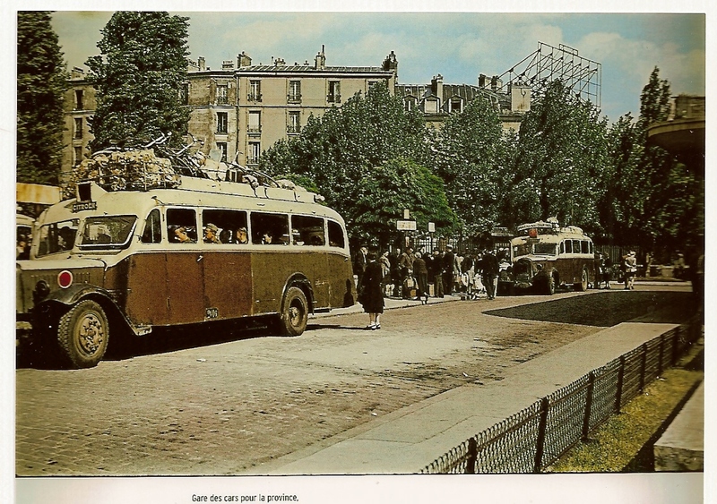 Jaurès en 1944autocars Citroen au départ;le 2ème