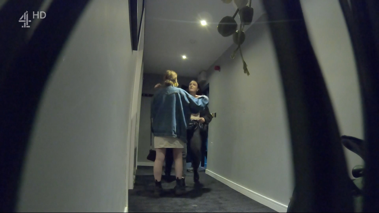 2022-12-12_23_00_Chan4_Undercover-Sexual-Harassment-The-Truth.mp4_snapshot_00.45.17.810