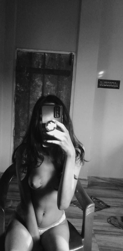 Slim-And-Sexy-Indian-College-Girl-Bw-Nud