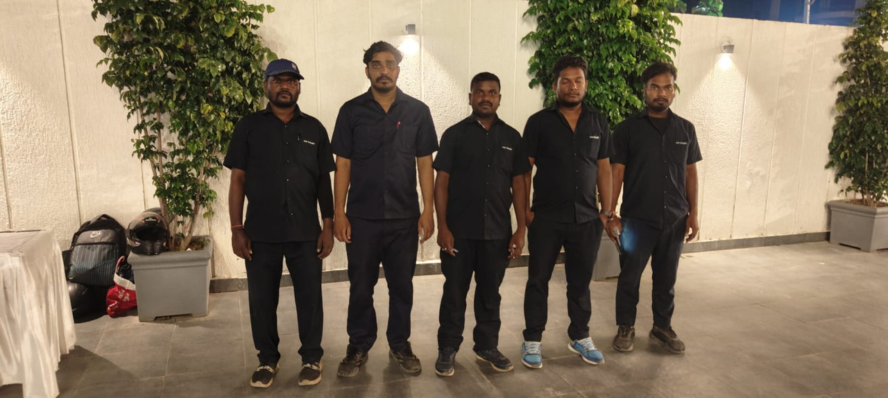 Uniformed Valet Staff