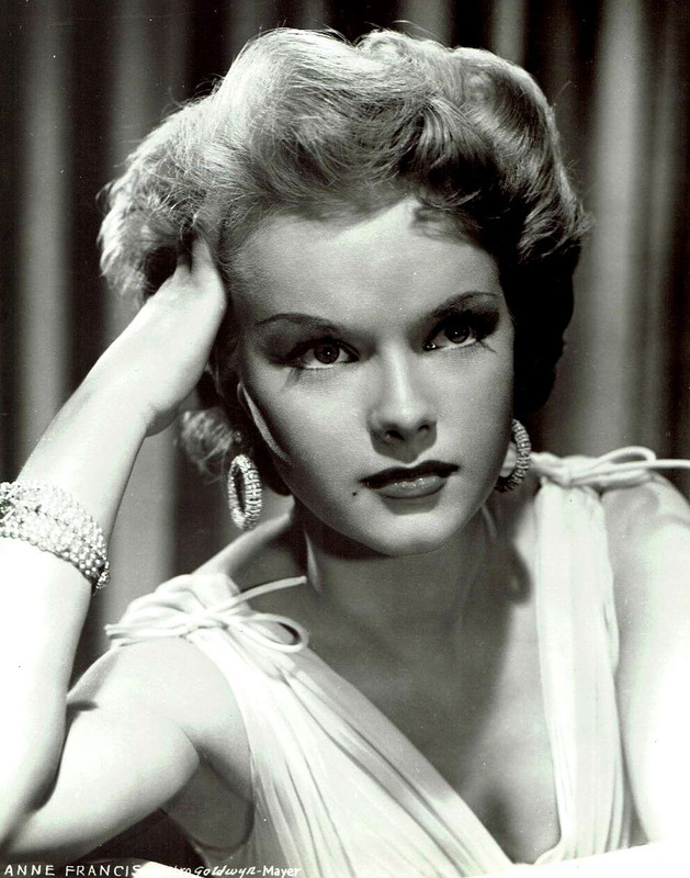 anne francis d32