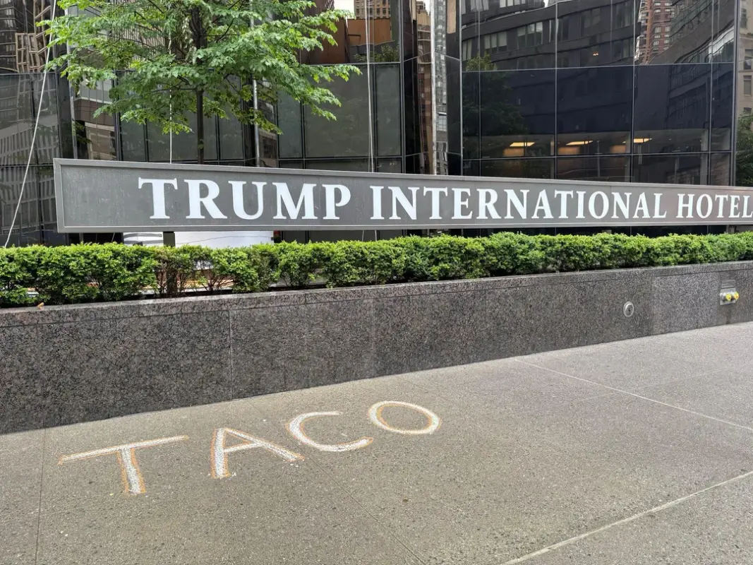 someone-wrote-taco-outside-the-fucking-trump-international-v0-mduckylsiq3f1.webp