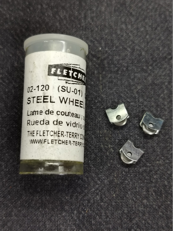 Ролик для стекла