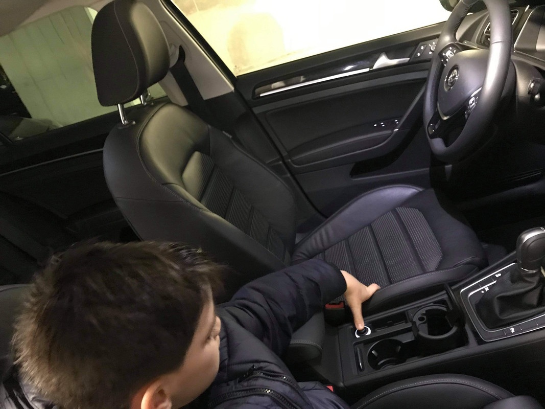 E62F87CF-2BB0-4182-A13E-630F2E989454