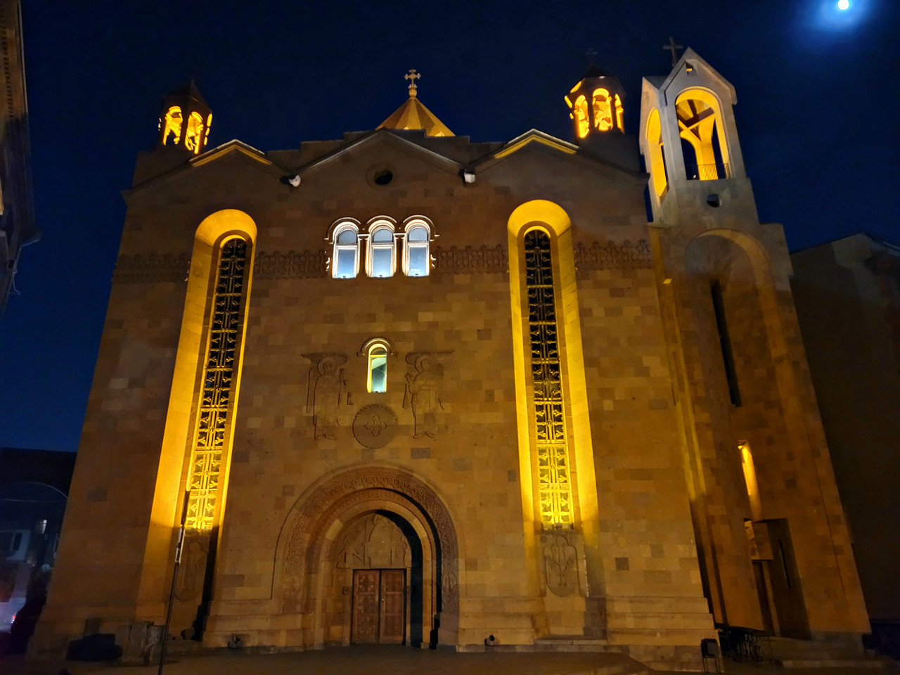 Армения. Ереван в ноябре. Армения. Ереван в ноябре.