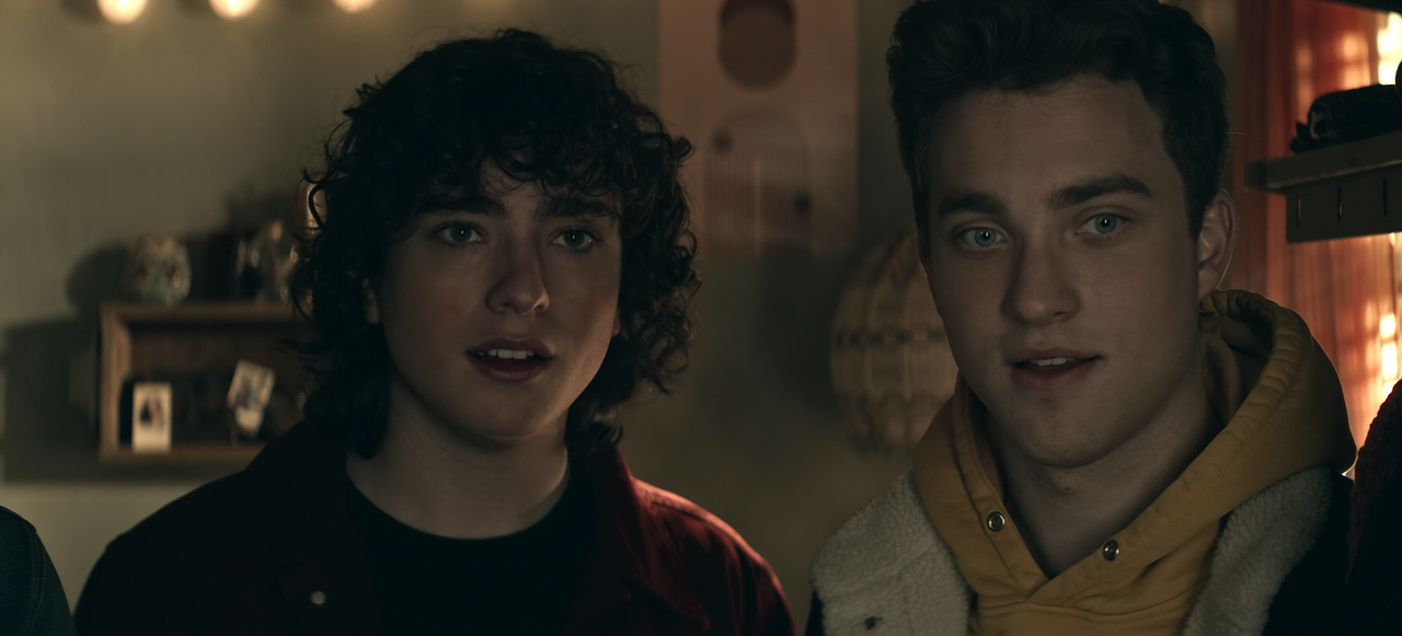 Superman.&.Lois.S02E12.Lies.That.Bind.1080p.10bit.AMZN.WEB-DL.DDP5.1.HEVC-Vyndros.mkv_snapshot_14.18